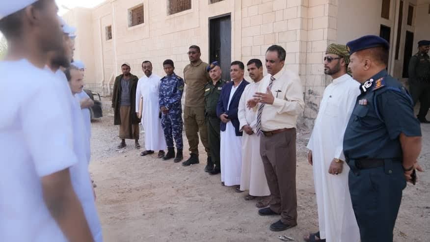 نيابة استئناف المهرة تفرج عن 22 سجينًا تنفيذًا لتوجيهات النائب العام بمناسبة شهر رمضان