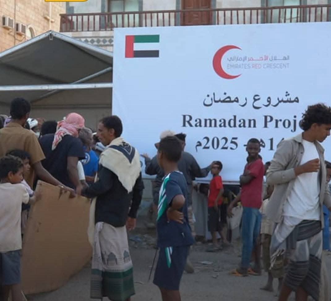 الإمارات تنهب ثروات سقطرى وتقدم مساعدات رمزية للترويج الإعلامي