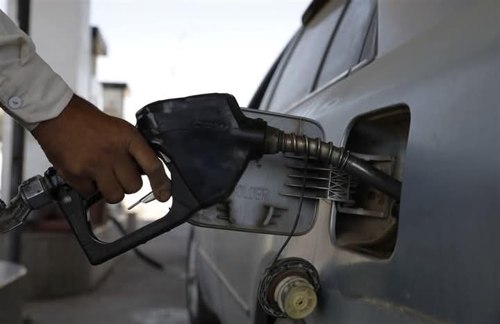 انتشار مشتقات نفطية “مغشوشة” في صنعاء وعدة محافظات