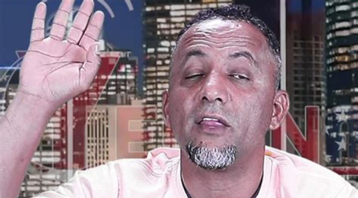 السلطات المصرية تلقي القبض على جلال الصلاحي في مطار القاهرة الدولي