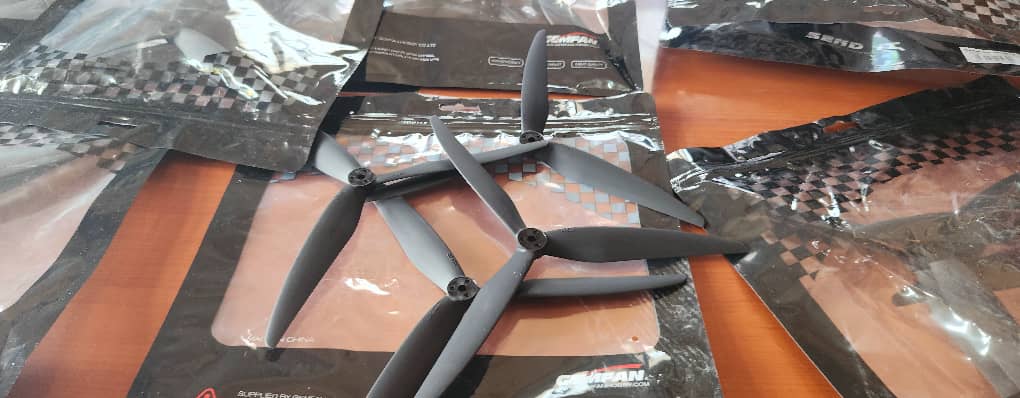 المهرة: إحباط محاولة تهريب 800 مروحة طائرة مسيرة بمنفذ صرفيت.