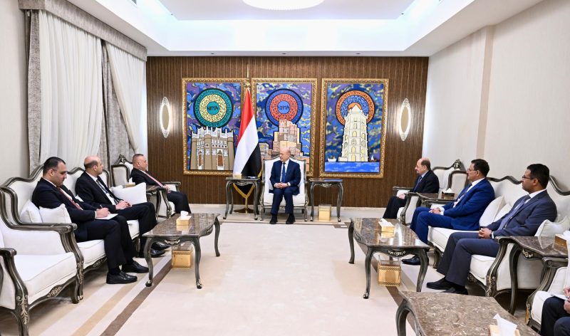 العليمي يبحث مع سفير العراق المستجدات اليمنية