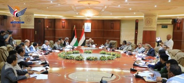 حكومة صنعاء تناقش استئناف الهجمات ضد إسرائيل بعد انتهاء مهلة زعيم الحوثيين