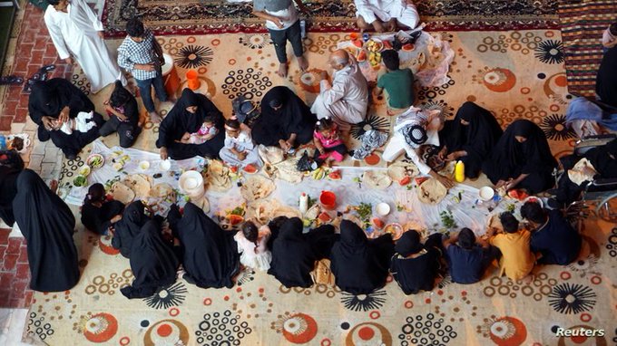 لصيام صحي.. أطعمة يفضل الابتعاد عنها في السحور