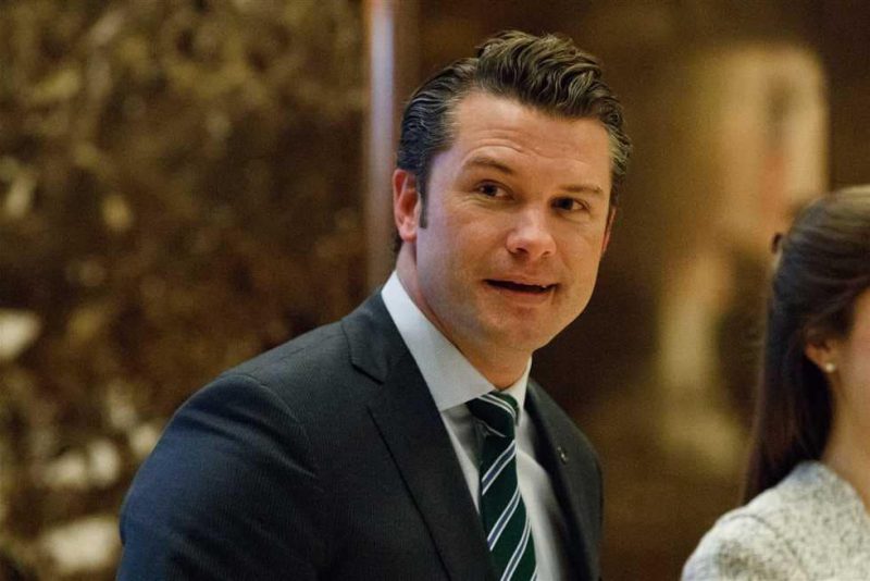 وزير الدفاع الأمريكي يكشف أسباب التصعيد ويؤكد: لا يهمنا ما يحدث من حرب أهلية في اليمن