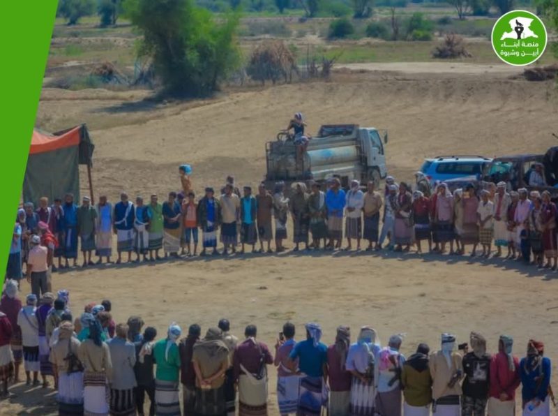 أبين: قبائل ومشايخ المنطقة الوسطى يصدرون بياناً عاجلاً يعبر عن رفضهم القاطع لأي محاولة إغلاق طريق الحلحل الرئيسي