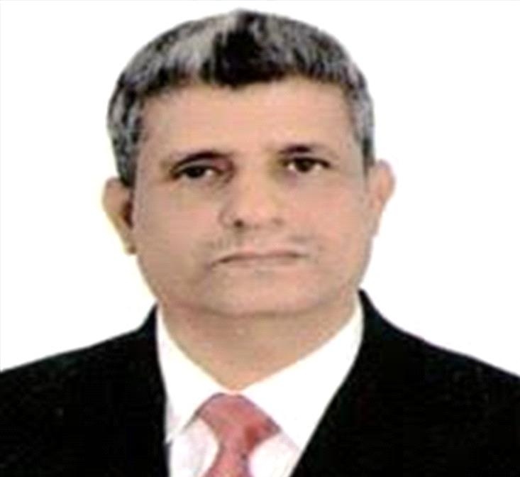عدن: ناشط سياسي يدعو لتشكيل مجلس أعلى للأكاديميين والمعلمين لإنقاذ التعليم