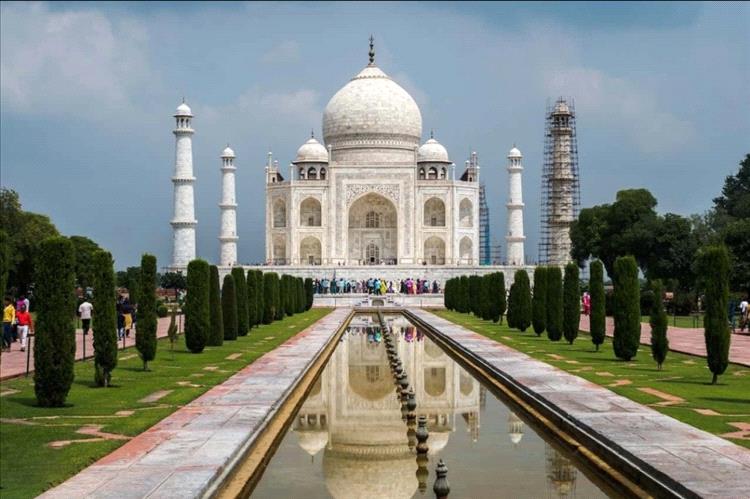 القنصلية اليمنية في الهند توضح ملابسات احتجاز مواطن يمني وزوجته وتؤكد متابعتها للقضية