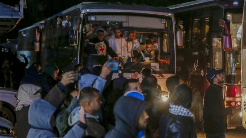 وفد حماس يصل القاهرة للدخول في مفاوضات المرحلة الثانية من إتفاق وقف إطلاق النار
