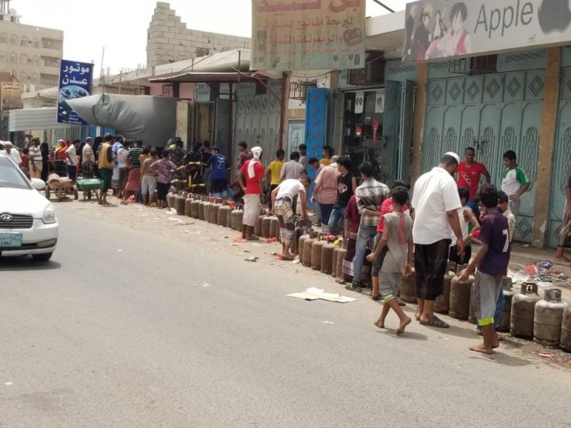 رمضان في عدن: أزمات خانقة تضاعف معاناة المواطنين قبيل الشهر الفضيل