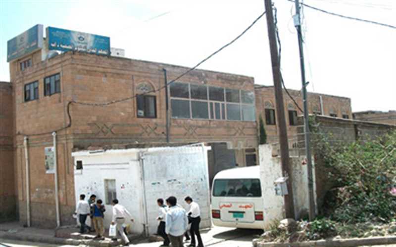 معلمو المعهد العالي للعلوم الصحية يشكون خصميات كبيرة طالت مرتباتهم