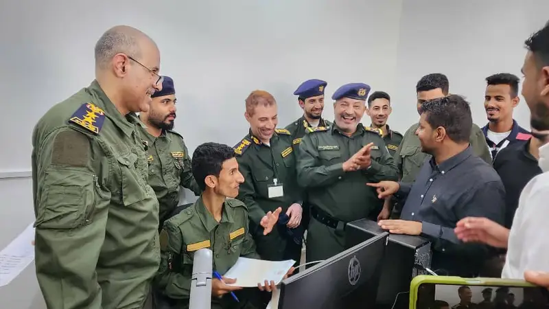 وزارة الداخلية تدشّن نظام السجل المدني الإلكتروني بمركز الأحوال المدنية في الشيخ عثمان بعدن