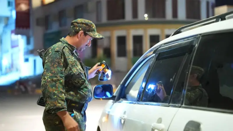 وادي حضرموت.. ضبط متهمين بحوزتهم مواد مخدرة في شبام