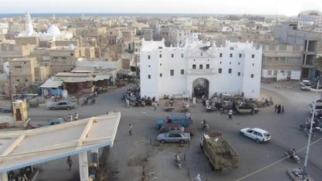 بعد اعتقال اليميني ..انتشار عسكري غير مسبوق في الشحر لملاحقة الشيخ سالم الغرابي