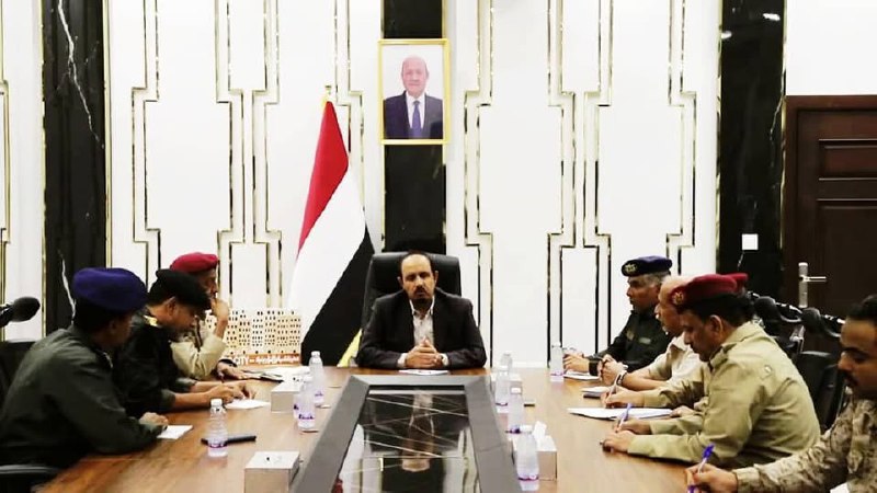 اللجنة الأمنية تقر منع حمل السلاح في الإحتفالات والفعاليات العامة