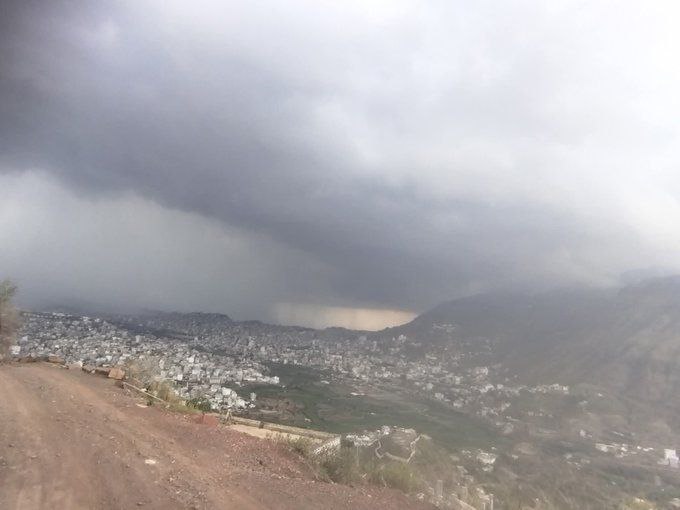 أمطار رعدية غزيرة تهدد 9 محافظات خلال الساعات القادمة