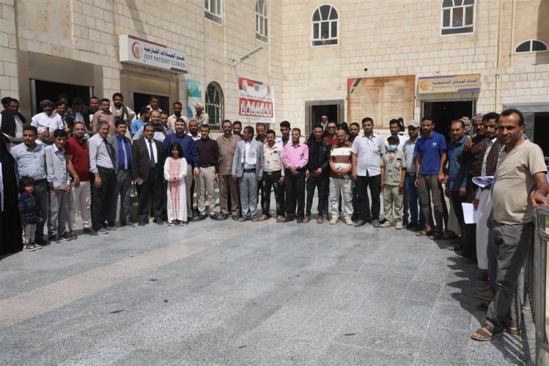 مأرب: وقفة تضامنية في مستشفى كرى تنديدًا بالعدوان الإسـ..ـرائيلي على غزة