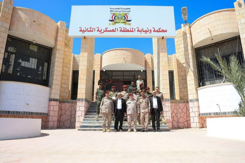 وفد عسكري رفيع يصل المكلا للتحقيق في اختطاف رئيس أركان المنطقة العسكرية الثانية.