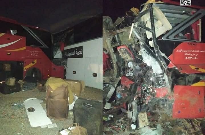 حضرموت: حادث تصادم مروع يخلف قتلى وجرحى بالعشرات في مفرق العبر