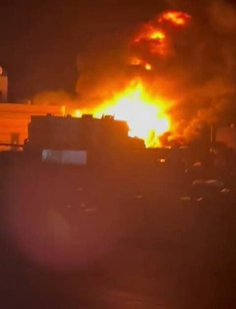 سيئون ..حريق هائل في محطة مجمع الوادي للمحروقات و يتسبب في خسائر كبيرة