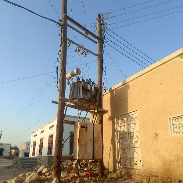 المهرة تحت وطأة أزمة كهرباء خانقة.. مطالب شعبية بحلول جذرية ومسؤول محلي يتحدث عن فساد..!