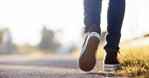 المشي بين الوجبات…مفتاح لصحة أفضل وعمر أطول