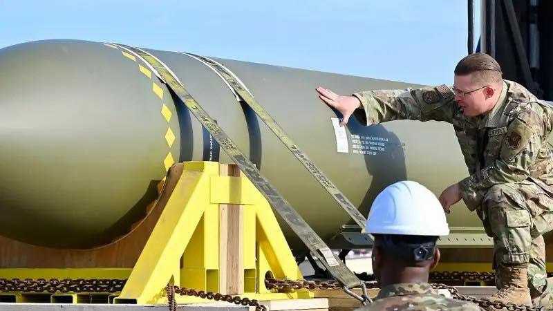 واشنطن تنفي استخدام قاذفات ” B-2″ الخارقة في هجماتها باليمن