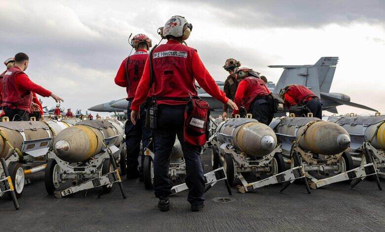 السعودية تبلغ اليمنيين والأمريكيين رفضها المشاركة في أي عمل بري باليمن خوفاً من طائرات الحوثيين المسيرة..