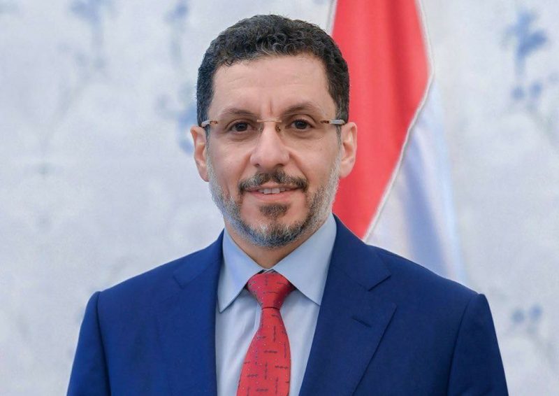 احمد عوض بن مبارك رئيس مجلس الوزراء السابق 