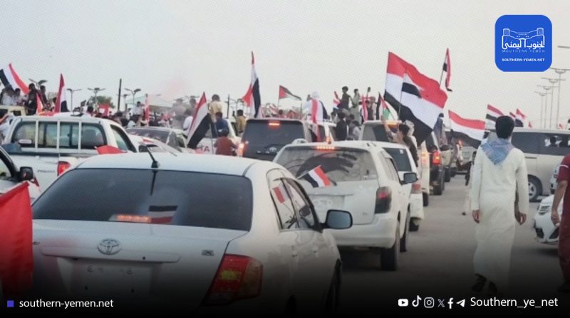 مسيرة سيارات في محافظة المهرة احتفاءً بذكرى ثورة الـ 26 سبتمبر