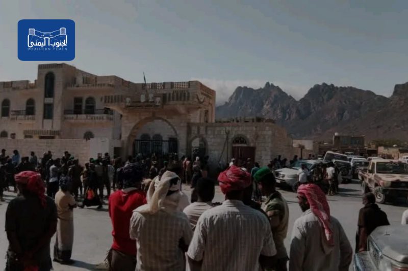 مؤتمر سقطرى الوطني يحمل السلطة المحلية والانتقالي مسؤولية تسريح 800 جندي