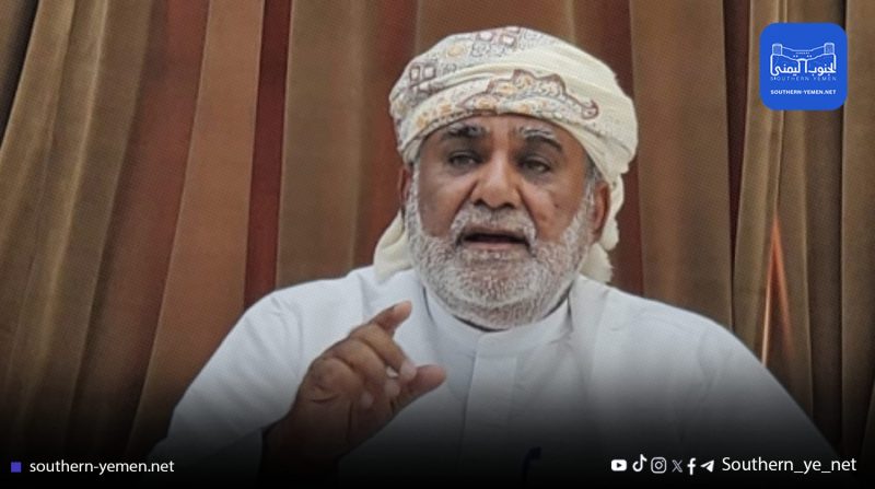 الشيخ علي سالم الحريزي.. رمز السيادة والمقاومة في المهرة يواجه حملة تخوين ممنهجة
