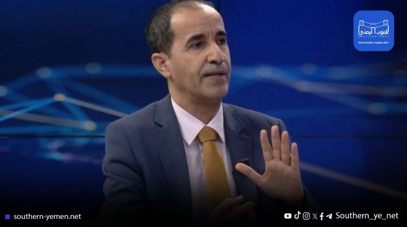 باحث سياسي: التلاحم الشعبي في اليمن يعاني من “تصنيفات مريضة” تعيق المسار السياسي
