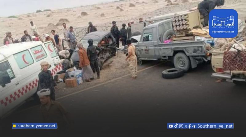 أبين: مصرع شخصين وإصابة أربعة في تصادم بين طقم عسكري لقوات درع الوطن وسيارة مدنية