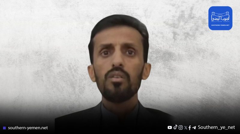 قوات الانتقالي تحتجز والدة الناشط السياسي عادل الحسني وحفيدها في أبين