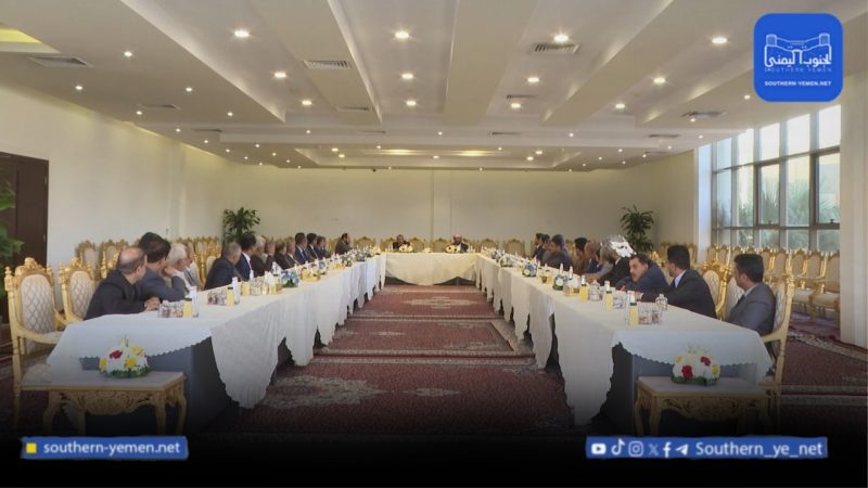 الانتقالي يعلن حلّ نفسه وإلغاء جميع هيئاته ومكاتبه في الداخل والخارج