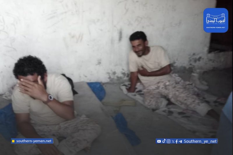 خرق للتوجيهات الرئاسية قوات الانتقالي تحتجز جنديين من العمالقة في لحج