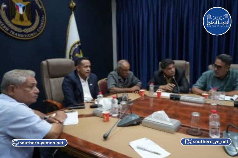 الانتقالي يصعّد في عدن ويعزم منع انعقاد الحكومة