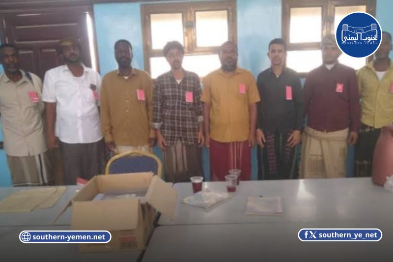 أزمة رواتب تدفع معلمي المهرة إلى الإضراب الشامل