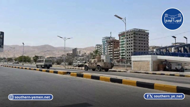 انتشار أمني مكثف في المكلا بعد دعوات لتظاهرة لأنصار المجلس الانتقالي المنحل